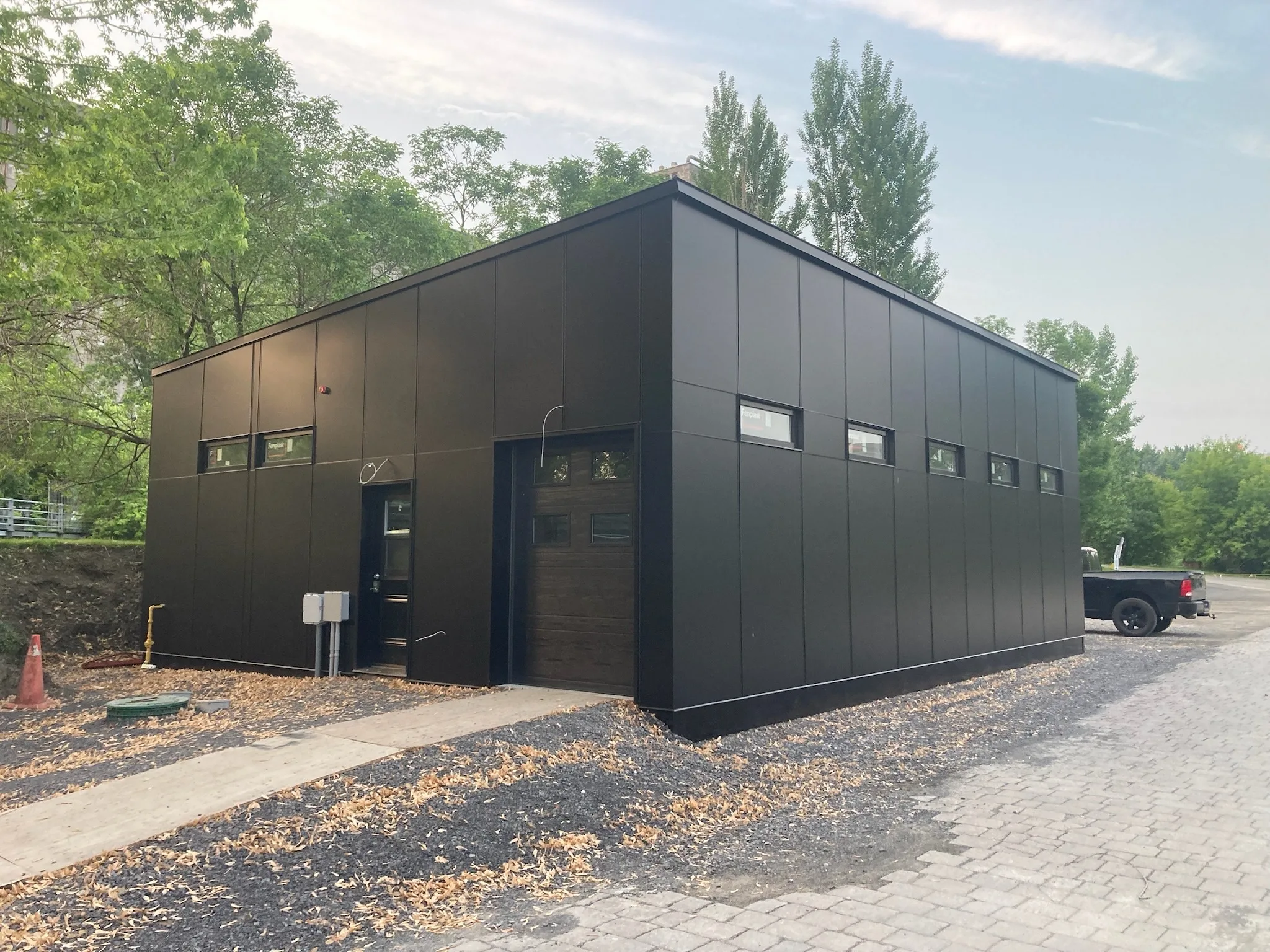 Buanderie industrielle Construction complète d’une buanderie moderne et fonctionnelle adaptée à un usage intensif.